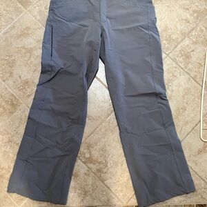 Mountain Hardwear Gray Cargo Pants Lightweight